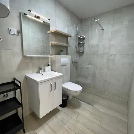 Dora Family Apartment *