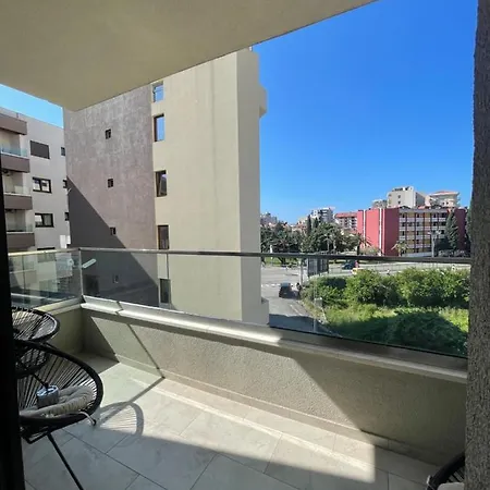 Dora Family Apartment