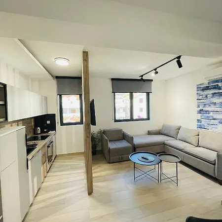 Dora Family Apartment *