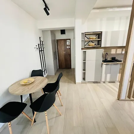 Dora Family Apartment